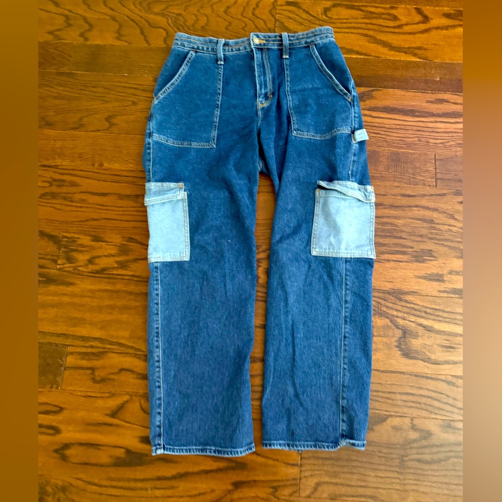 Hollister retro 1990’s or Y2K Blue Denim Cargo Jeans women’s 31/29 size 11